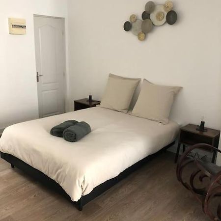 Appartement En Duplex A Auxonne Exteriör bild